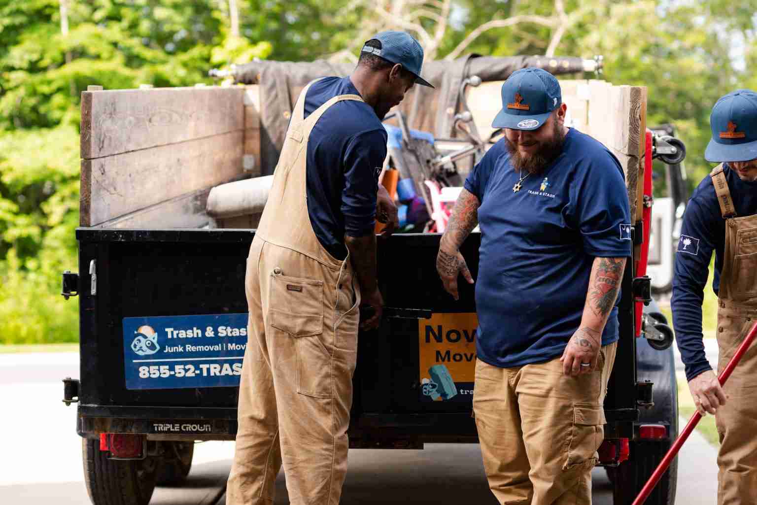 What services does a junk removal company provide?